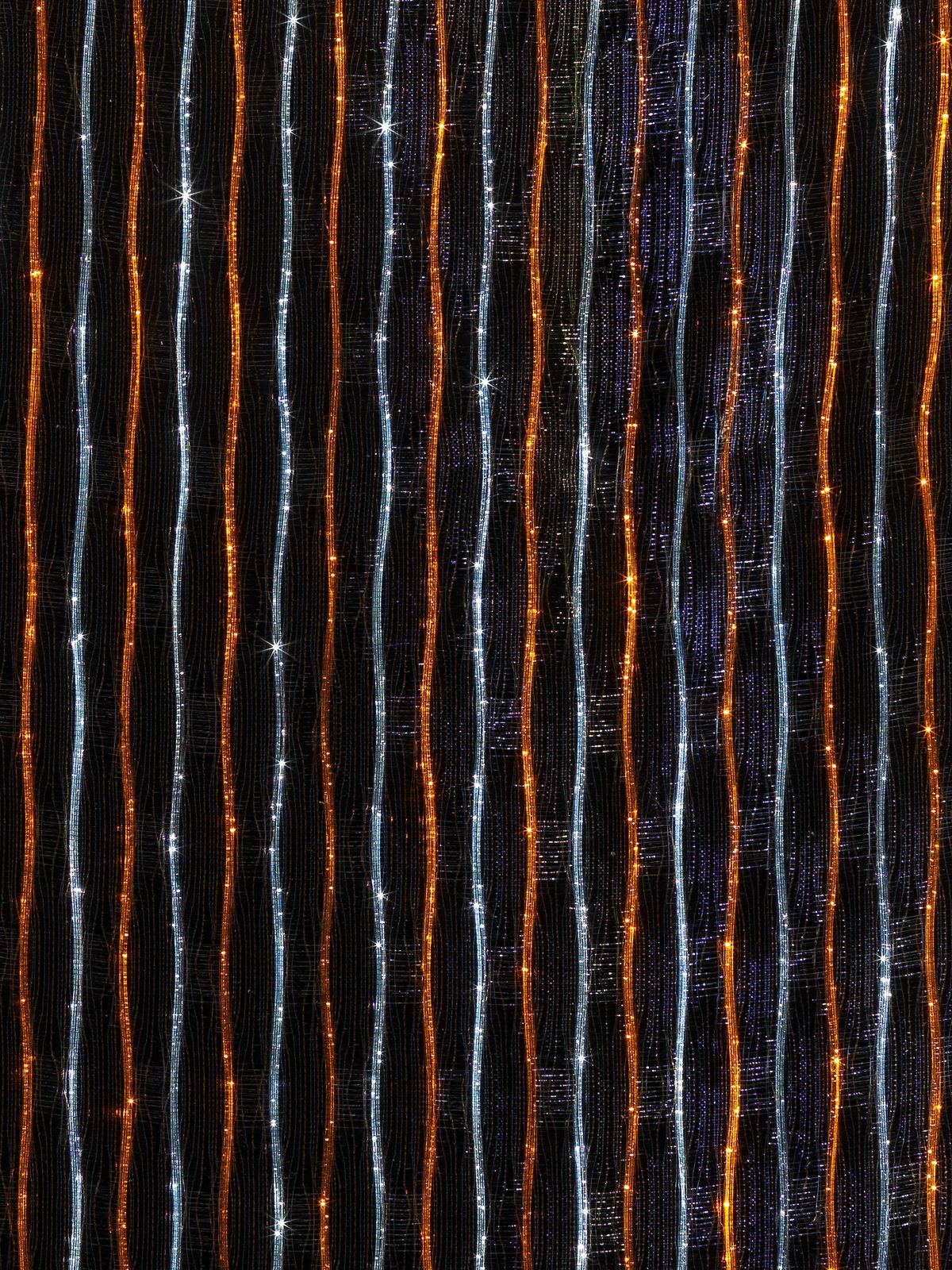 Light Fusion on Sahara — ice and amber LEDs alternating